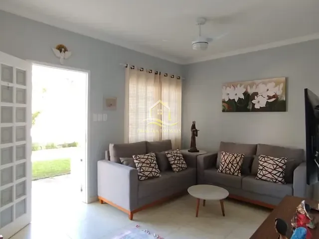 Sobrado com 100m² 2 quartos e 3 banheiros, à venda, no bairro Boracéia em São Sebastião