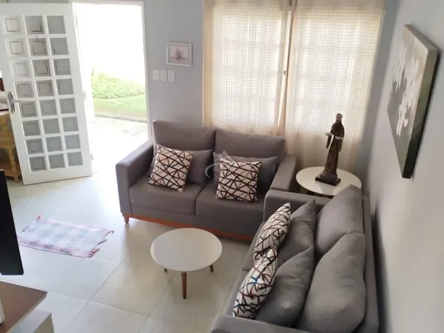 Sobrado com 100m² 2 quartos e 3 banheiros, à venda, no bairro Boracéia em São Sebastião