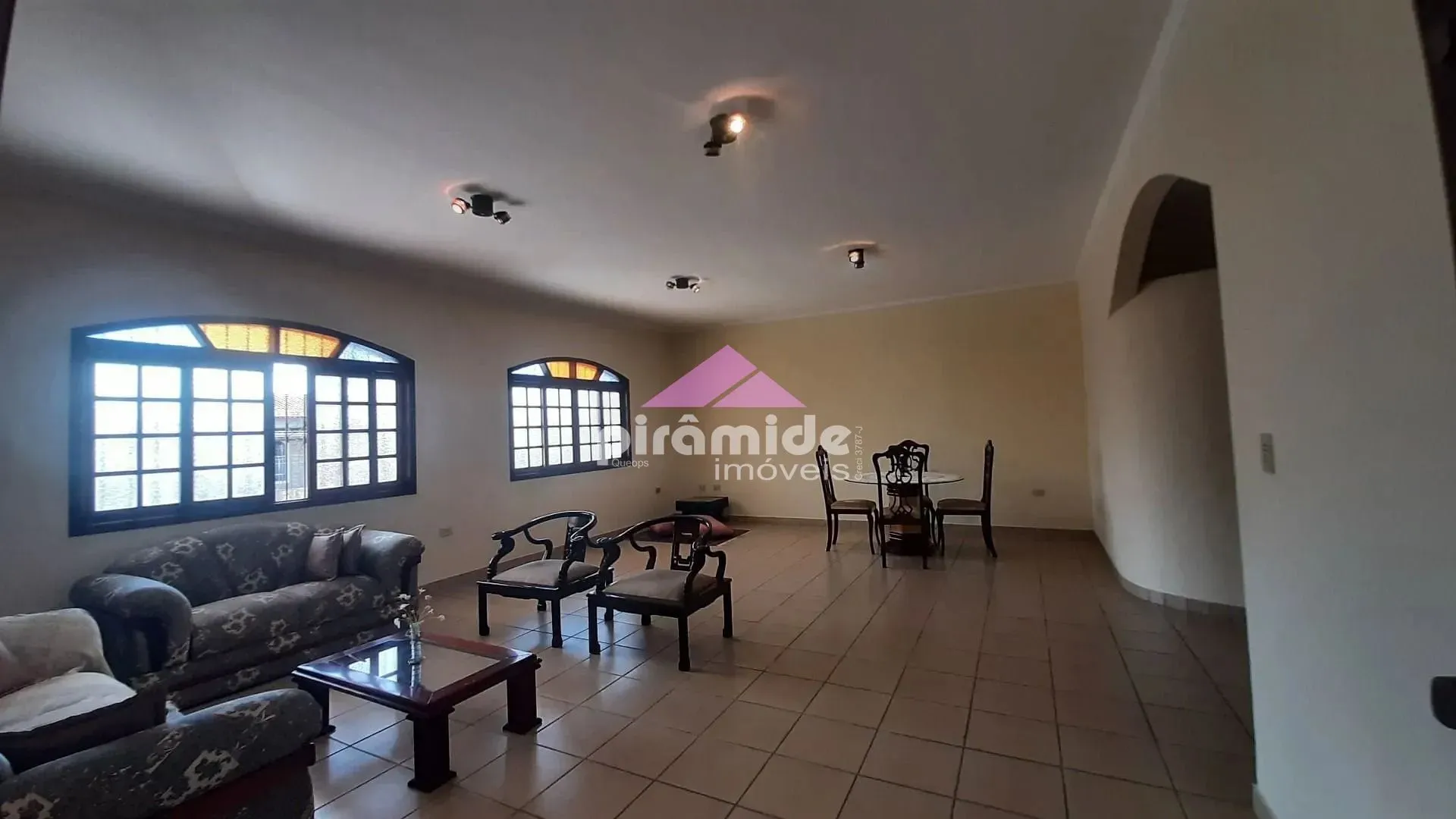 Sobrado, 6 quartos, 266 m² - Foto 2