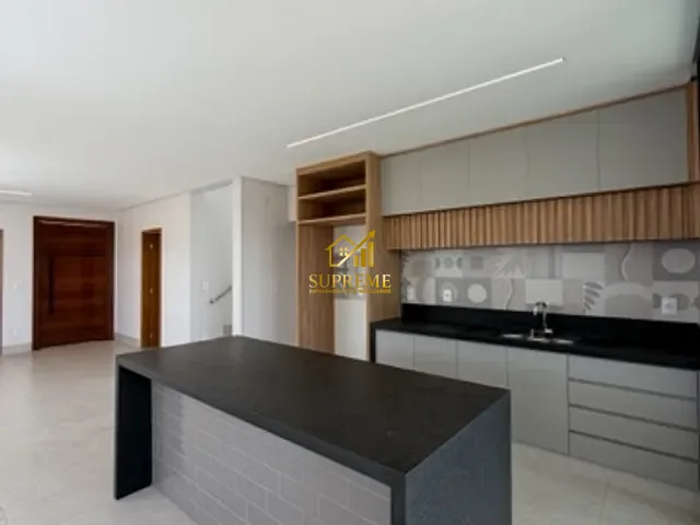 Sobrado com 334m² 4 quartos e 6 banheiros, à venda, no bairro Residencial Parqville Jacarandá em Aparecida de Goiânia