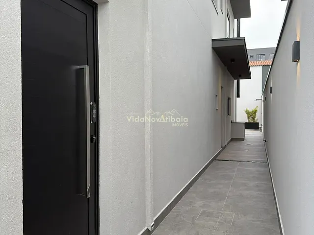 Sobrado com 150m² 3 quartos e 4 banheiros, à venda, no bairro Jardim do Lago em Atibaia