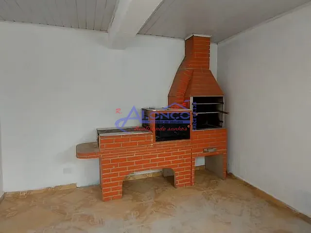 Sobrado com 150m² 2 quartos e 2 banheiros, para alugar, no bairro Bandeira Branca em Jacareí