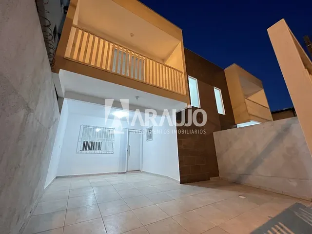 Sobrado com 99m² 3 quartos e 2 banheiros, à venda, no bairro São Vicente em Itajaí