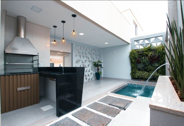 Sobrado com 126m² 3 quartos e 4 banheiros, à venda, no bairro Jardim Imperial em Aparecida de Goiânia