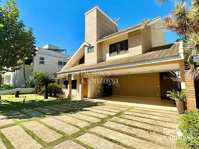 Sobrado com 380m² 3 quartos e 4 banheiros, à venda, no bairro Conjunto Habitacional Inocente Vila Nova Júnior em Maringá