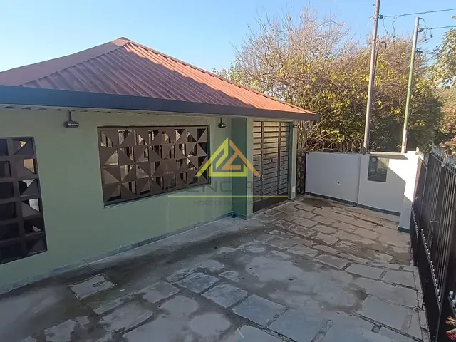 Prédio com 400m², para alugar, no bairro Parada Inglesa em São Paulo