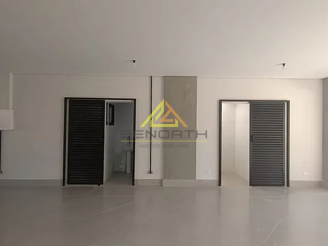 Prédio com 400m², para alugar, no bairro Parada Inglesa em São Paulo