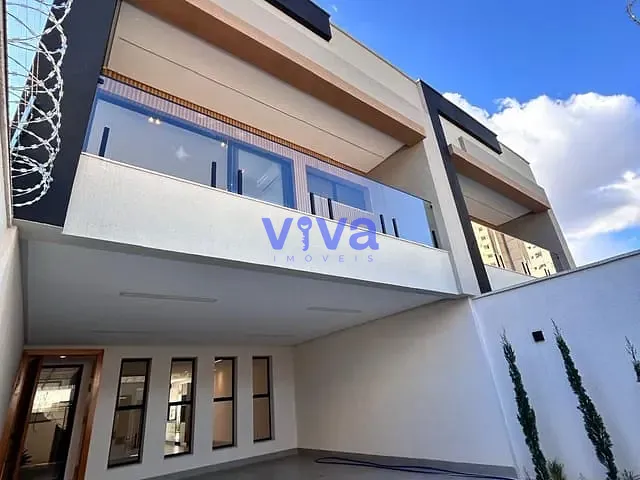 Sobrado 3 quartos e 3 banheiros, à venda, no bairro Parque Amazônia em Goiânia