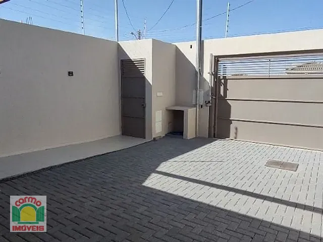 Sobrado com 176m² 3 quartos e 1 banheiro, à venda, no bairro São Carlos em Anápolis