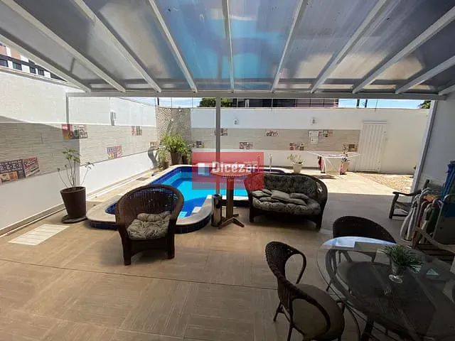 Sobrado com 378m² 4 quartos e 4 banheiros, à venda, no bairro Praia Alegre em Penha