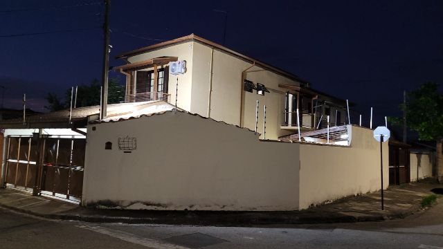 Sobrado com 132m² 2 quartos e 1 banheiro, à venda, no bairro Parque São Domingos em Pindamonhangaba