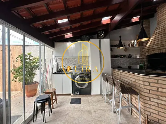 Sobrado com 178m² 3 quartos e 3 banheiros, à venda, no bairro Jardim da Colina em Americana