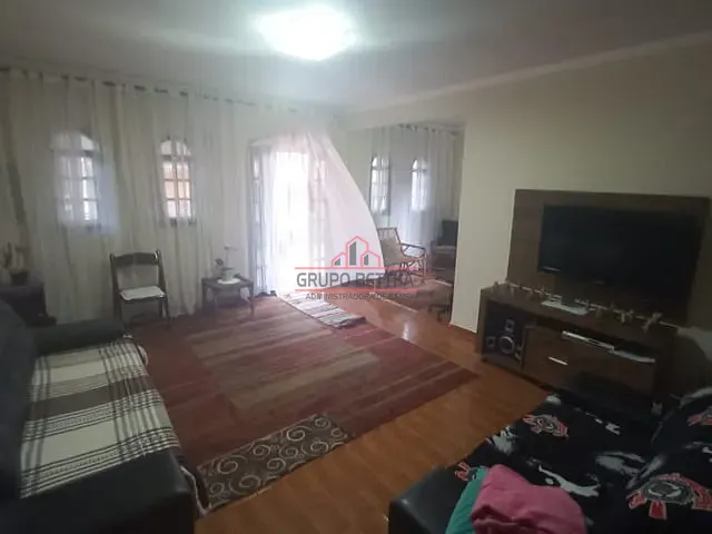 Sobrado com 175m² 3 quartos e 2 banheiros, à venda, no bairro Jardim Gabriela em Barueri