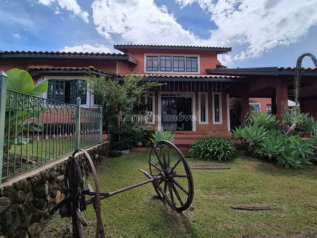 Sobrado com 1000m² 4 quartos e 2 banheiros, à venda, no bairro Palm Park em Holambra