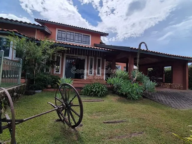 Sobrado com 1000m² 4 quartos e 2 banheiros, à venda, no bairro Palm Park em Holambra