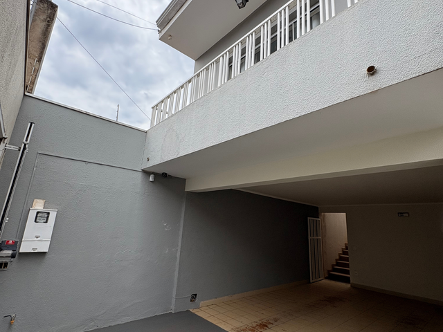 Sobrado com 341m² 3 quartos e 3 banheiros, à venda, no bairro Jardim Santana em Franca