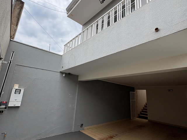 Sobrado com 341m² 3 quartos e 3 banheiros, à venda, no bairro Jardim Santana em Franca