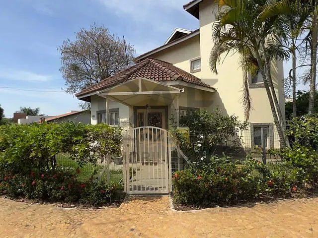 Sobrado com 355m² 3 quartos e 3 banheiros, à venda, no bairro Jardim Holanda em Holambra