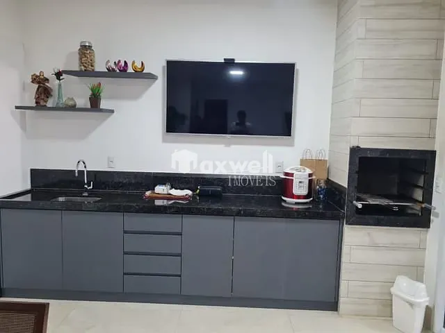 Sobrado com 280m² 4 quartos e 5 banheiros, à venda, no bairro Sítios Santa Luzia em Aparecida de Goiânia