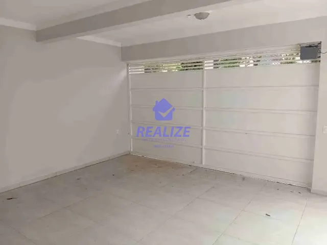 Sobrado com 250m² 3 quartos e 3 banheiros, à venda, no bairro Vila Assumpção em Botucatu