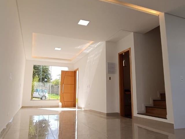 Sobrado com 126m² 3 quartos e 1 banheiro, à venda, no bairro Residencial Morada das Flores em Cambé