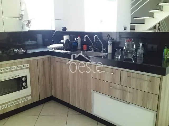 Sobrado com 150m² 3 quartos e 3 banheiros, à venda, no bairro Jardim Laudissi em Santa Bárbara D'Oeste