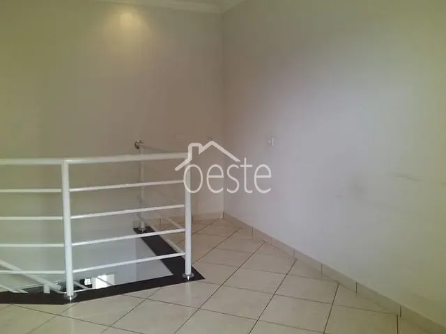 Sobrado com 150m² 3 quartos e 3 banheiros, à venda, no bairro Jardim Laudissi em Santa Bárbara D'Oeste