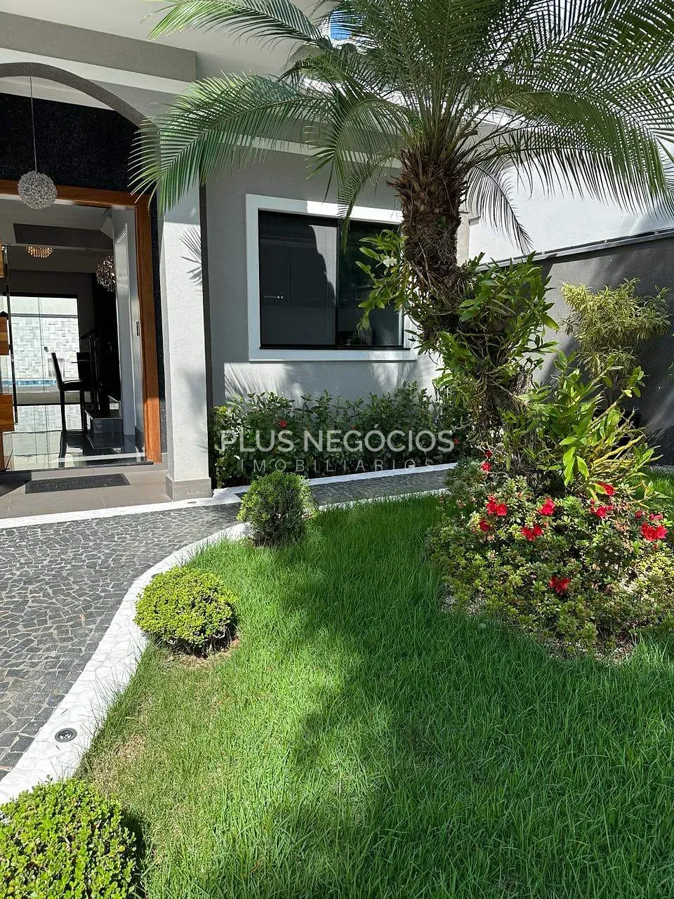 Sobrado, 3 quartos, 270 m² - Foto 2