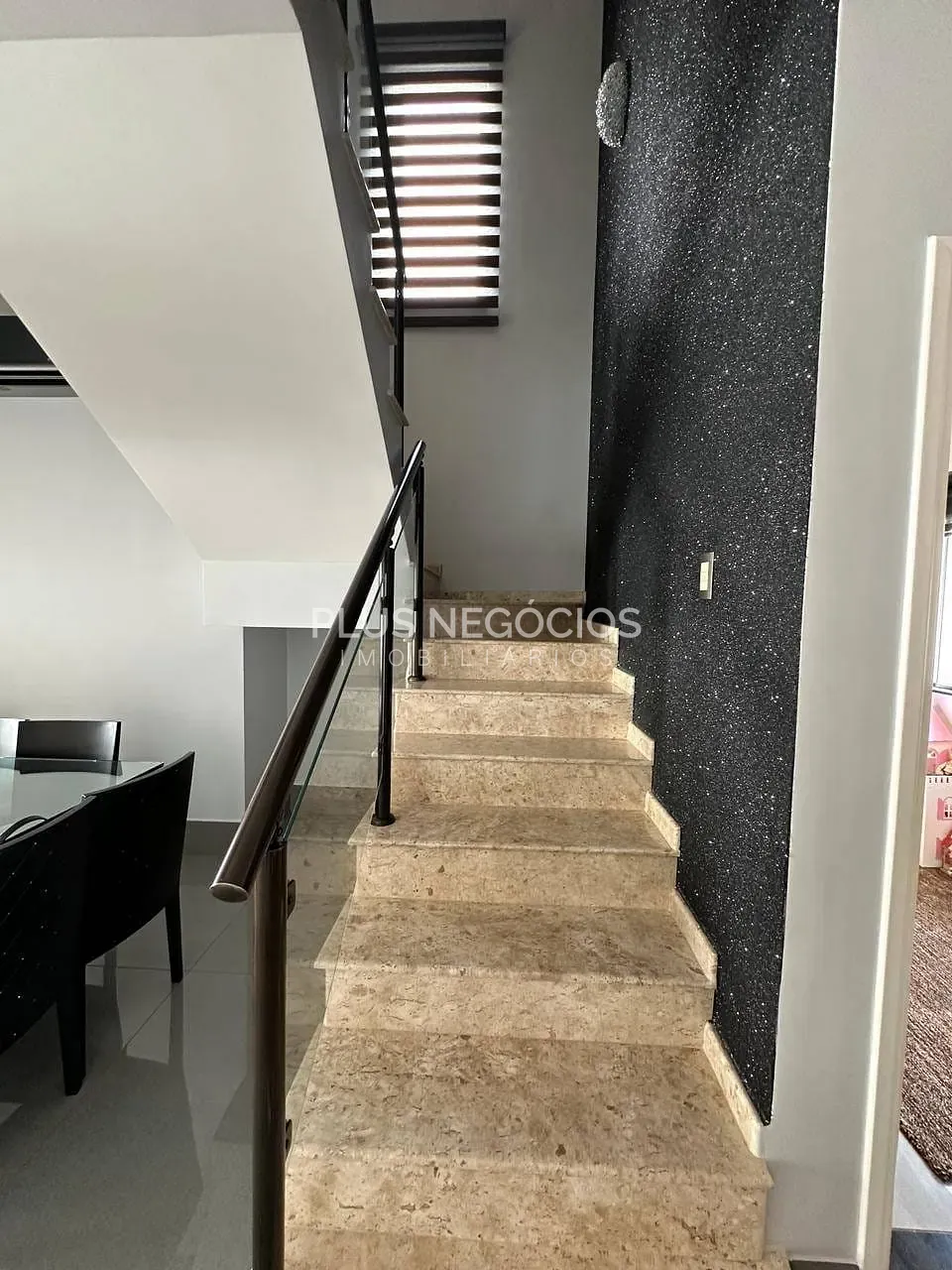Sobrado, 3 quartos, 270 m² - Foto 3