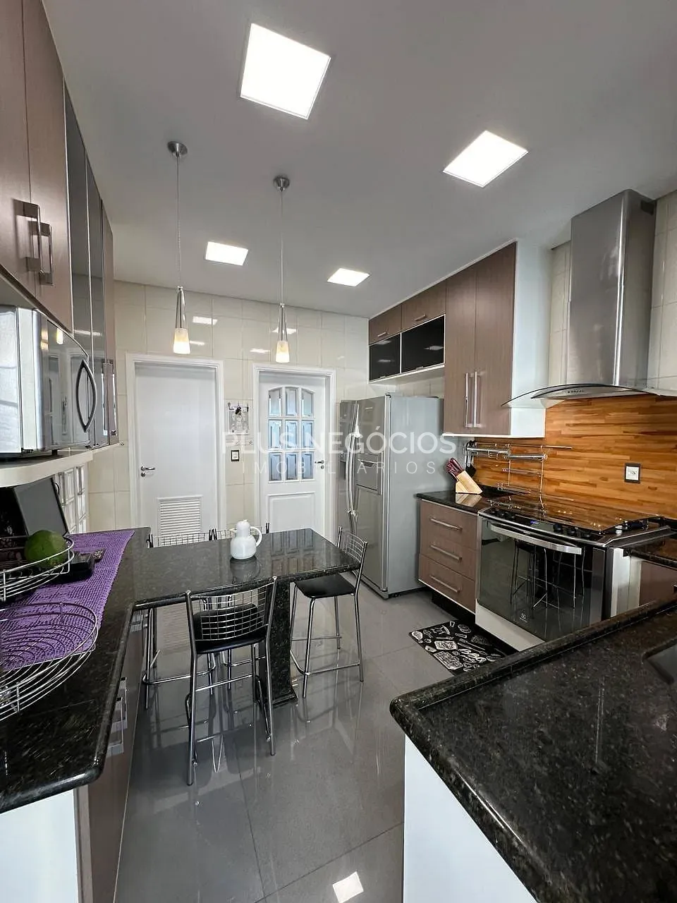 Sobrado, 3 quartos, 270 m² - Foto 24