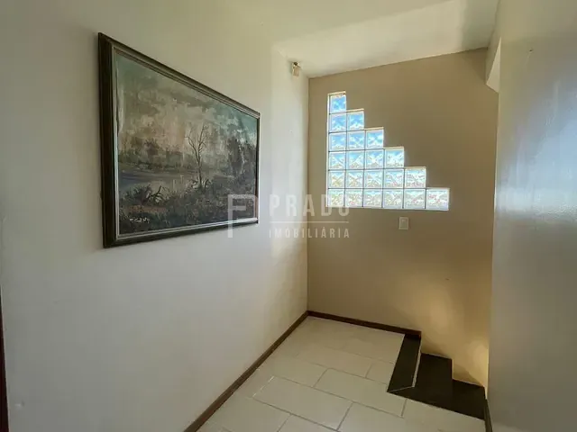 Sobrado 4 quartos e 4 banheiros, à venda, no bairro Laranjal em Pelotas