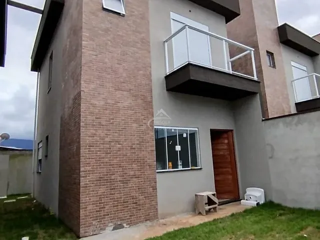 Sobrado com 105m² 3 quartos e 3 banheiros, à venda, no bairro Boraceia em Bertioga