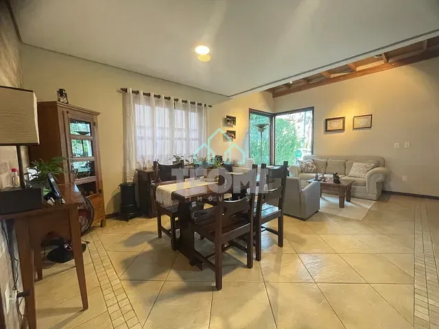 Sobrado com 420m² 3 quartos e 3 banheiros, à venda, no bairro Jardim das Nações em Taubaté
