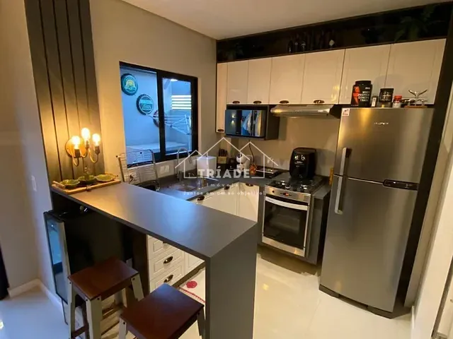 Sobrado 3 quartos e 2 banheiros, à venda, no bairro Costeira em Araucária