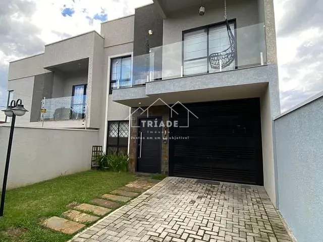 Sobrado 3 quartos e 2 banheiros, à venda, no bairro Costeira em Araucária