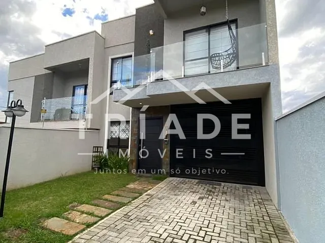 Sobrado 3 quartos e 2 banheiros, à venda, no bairro Costeira em Araucária
