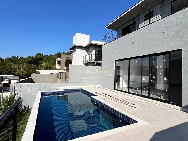 Sobrado com 360m² 3 quartos e 5 banheiros, à venda, no bairro Rio Abaixo em Atibaia