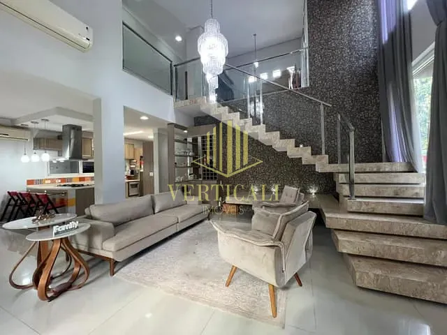 Sobrado com 650m² 4 quartos e 5 banheiros, à venda, no bairro Condomínio Belvedere em Cuiabá