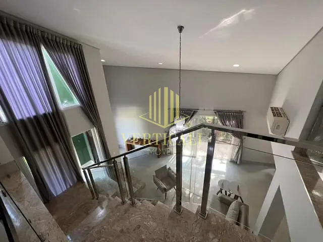 Sobrado com 650m² 4 quartos e 5 banheiros, à venda, no bairro Condomínio Belvedere em Cuiabá