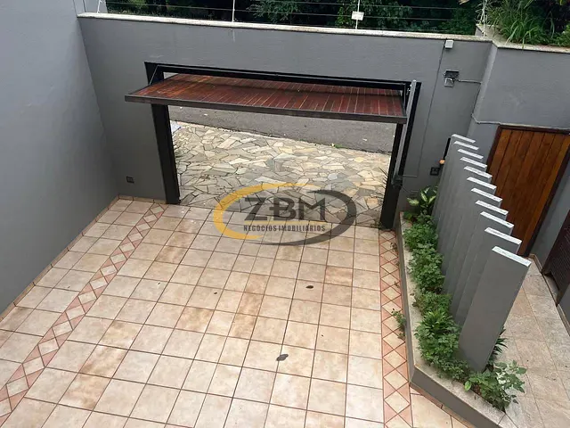 Sobrado 4 quartos e 8 banheiros, à venda, no bairro Jardim Nova Londrina em Londrina