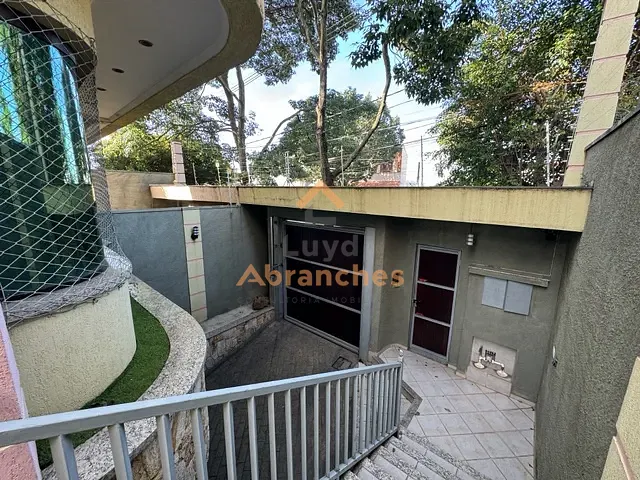 Sobrado com 249m² 3 quartos e 3 banheiros, à venda, no bairro Chácara Inglesa em São Paulo