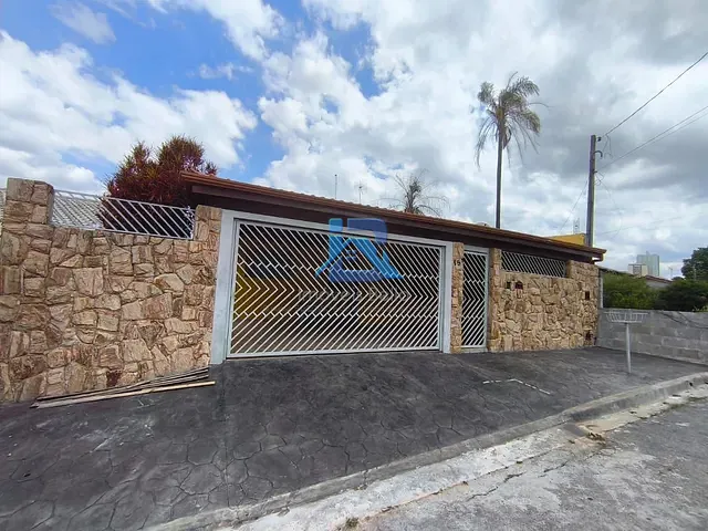 Casa com 250m² 3 quartos e 3 banheiros, à venda, no bairro Recanto do Parque em Itatiba