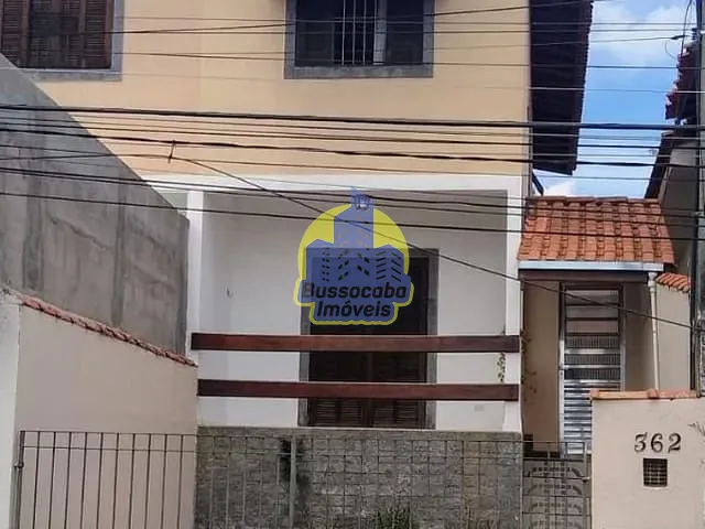 Sobrado com 130m² 3 quartos e 2 banheiros, à venda, no bairro Jardim Betania em Vargem Grande Paulista