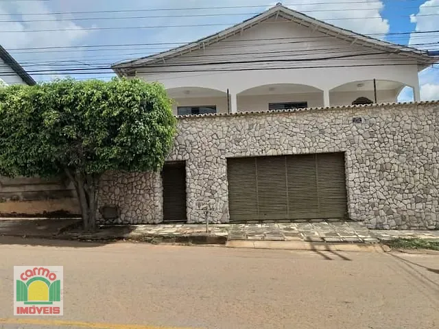Sobrado com 359m² 3 quartos e 2 banheiros, à venda, no bairro Jardim Santana em Anápolis