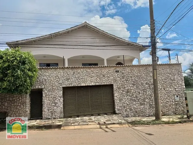 Sobrado com 359m² 3 quartos e 2 banheiros, à venda, no bairro Jardim Santana em Anápolis