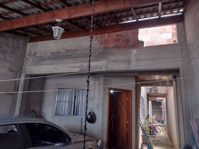 Sobrado com 125m² 3 quartos e 2 banheiros, à venda, no bairro Residencial e Comercial Cidade Jardim em Pindamonhangaba