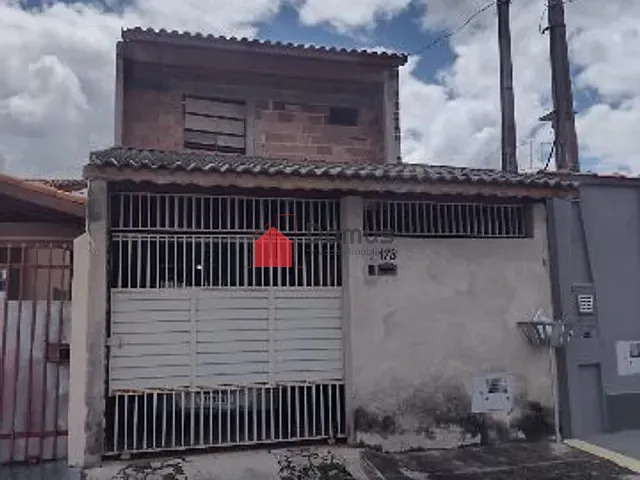 Sobrado com 125m² 3 quartos e 2 banheiros, à venda, no bairro Residencial e Comercial Cidade Jardim em Pindamonhangaba