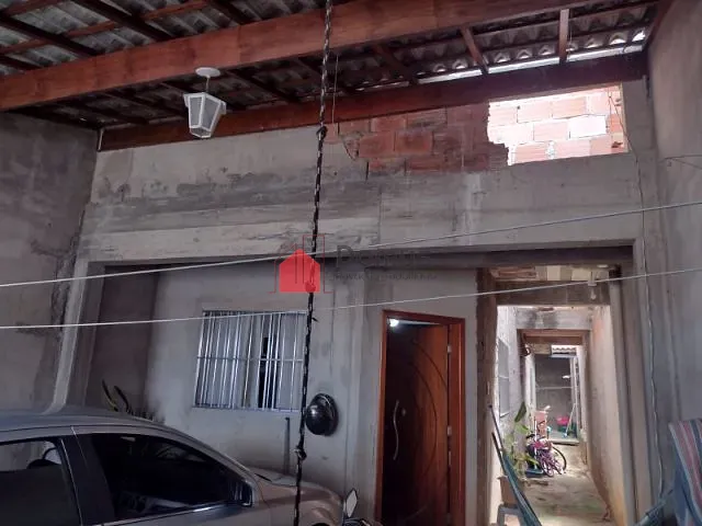 Sobrado com 125m² 3 quartos e 2 banheiros, à venda, no bairro Residencial e Comercial Cidade Jardim em Pindamonhangaba