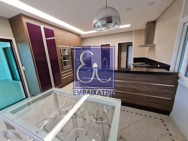 Sobrado com 545m² 3 quartos e 6 banheiros, à venda, no bairro Parque Residencial Aquarius em São José dos Campos
