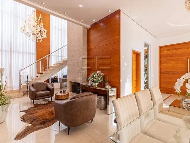 Sobrado com 381m² 4 quartos e 6 banheiros, à venda, no bairro Vivendas do Arvoredo em Londrina